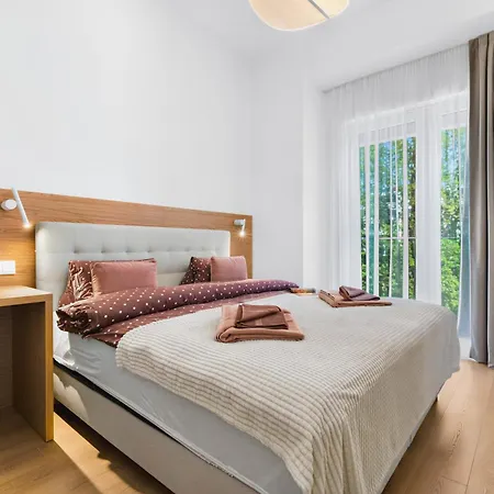 דירה Zahradnicka With Parking And Balcony