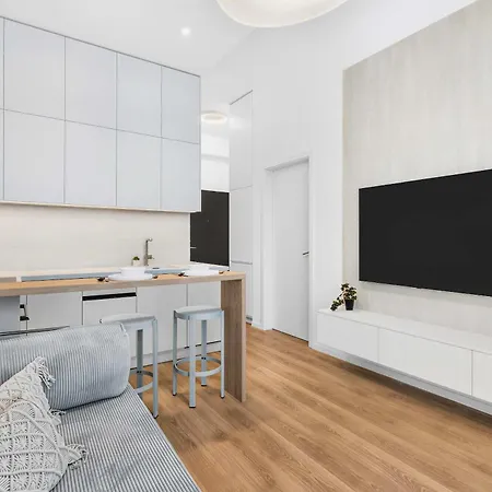 Lejlighed Zahradnicka With Parking And Balcony *